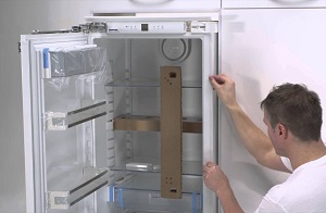 Установка встраиваемого холодильника в Уфе